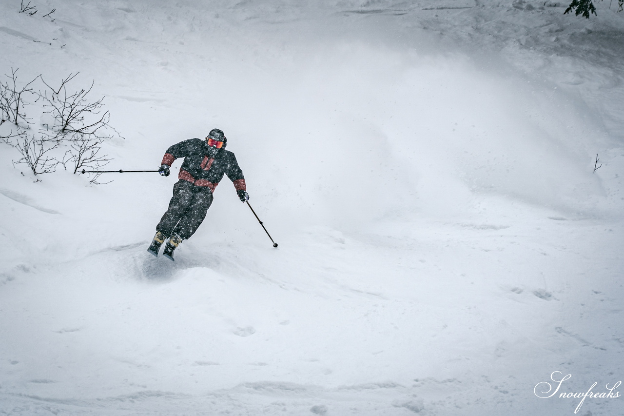 2026【4FRNT GUERRILLA RIDE EVENT】｜アメリカからやってきたゲストライダーたちが、サッポロテイネを滑る、飛ぶ！！